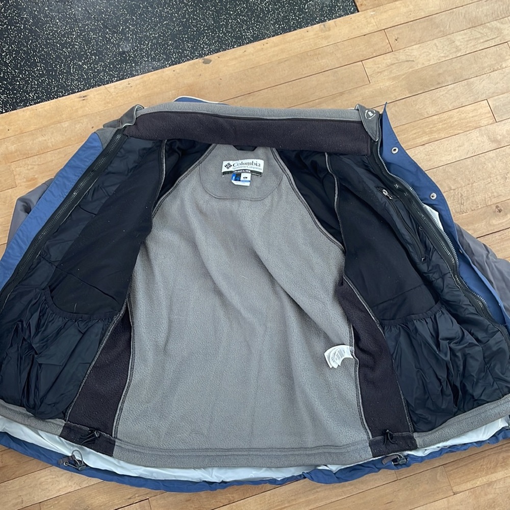 Men’s Columbia Dual Layered Jacket - Picture 3 of 6